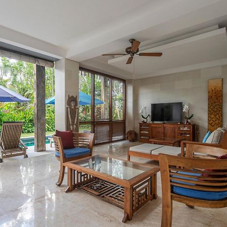 Villa Rumah Isah Кандидаса Экстерьер фото