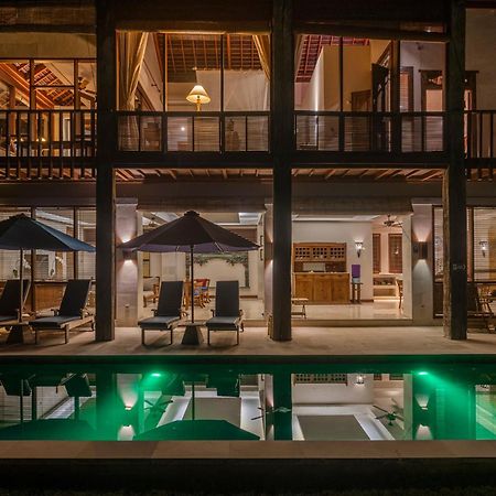 Villa Rumah Isah Кандидаса Экстерьер фото